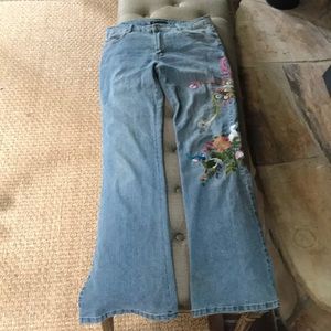Juliette Jeans with embroidered leg. Size 8.